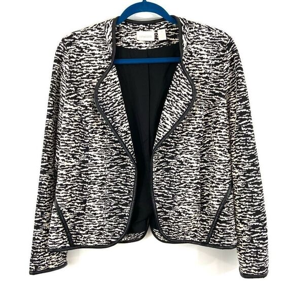 CHICO’S Black & White Blazer (Chico’s Sz 1) - Picture 1 of 11